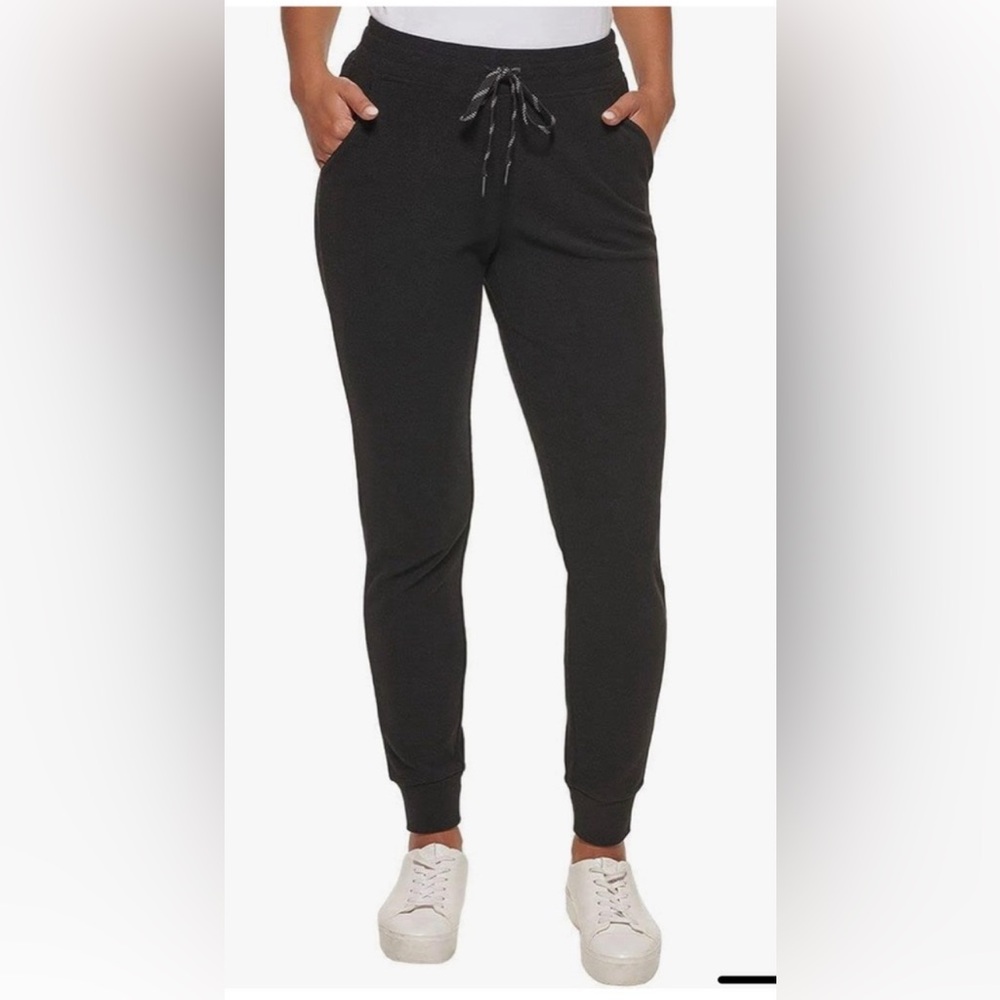 Marc New York women’s pants